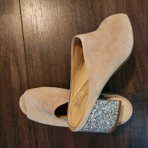 Elegant Beige Women's Shoes with Glitter Heel